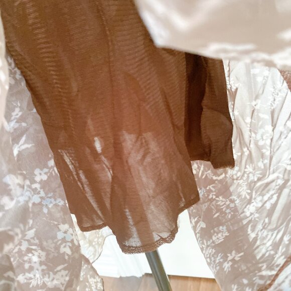 NWT  Women’s Floral Print Ruffle Hem Flattering Frock Flowy Maxi Dress - Picture 4 of 5